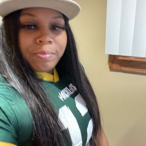 Meet your Posher, Tina